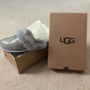 NWT Women’s Glitzy Scuffette II